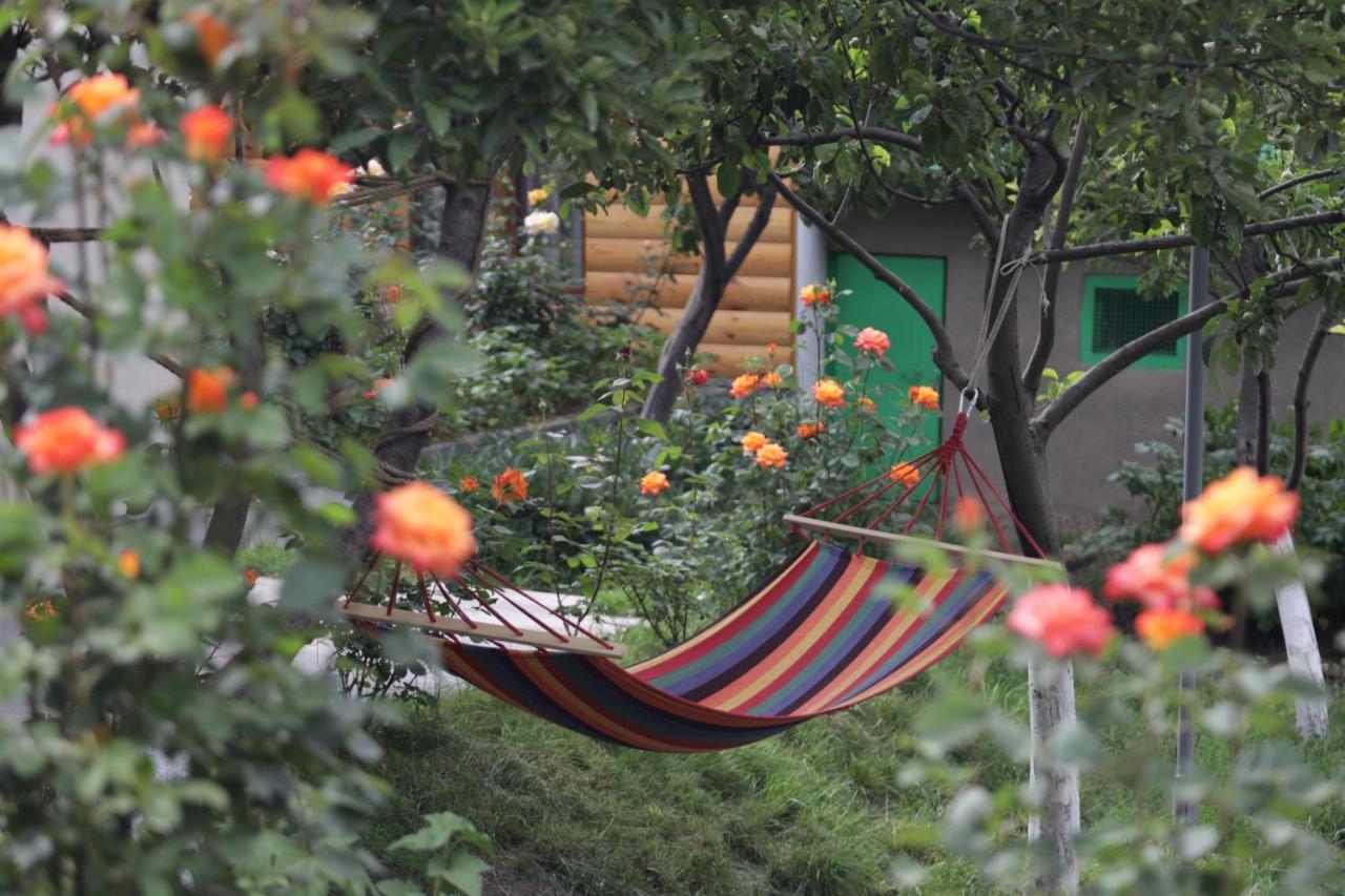 Hayi Tun Guest House Goris Extérieur photo
